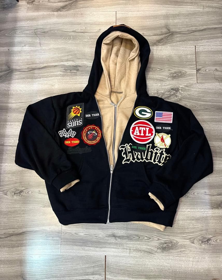 Der Tiger Varsity Patch Zip-Up Hoodie