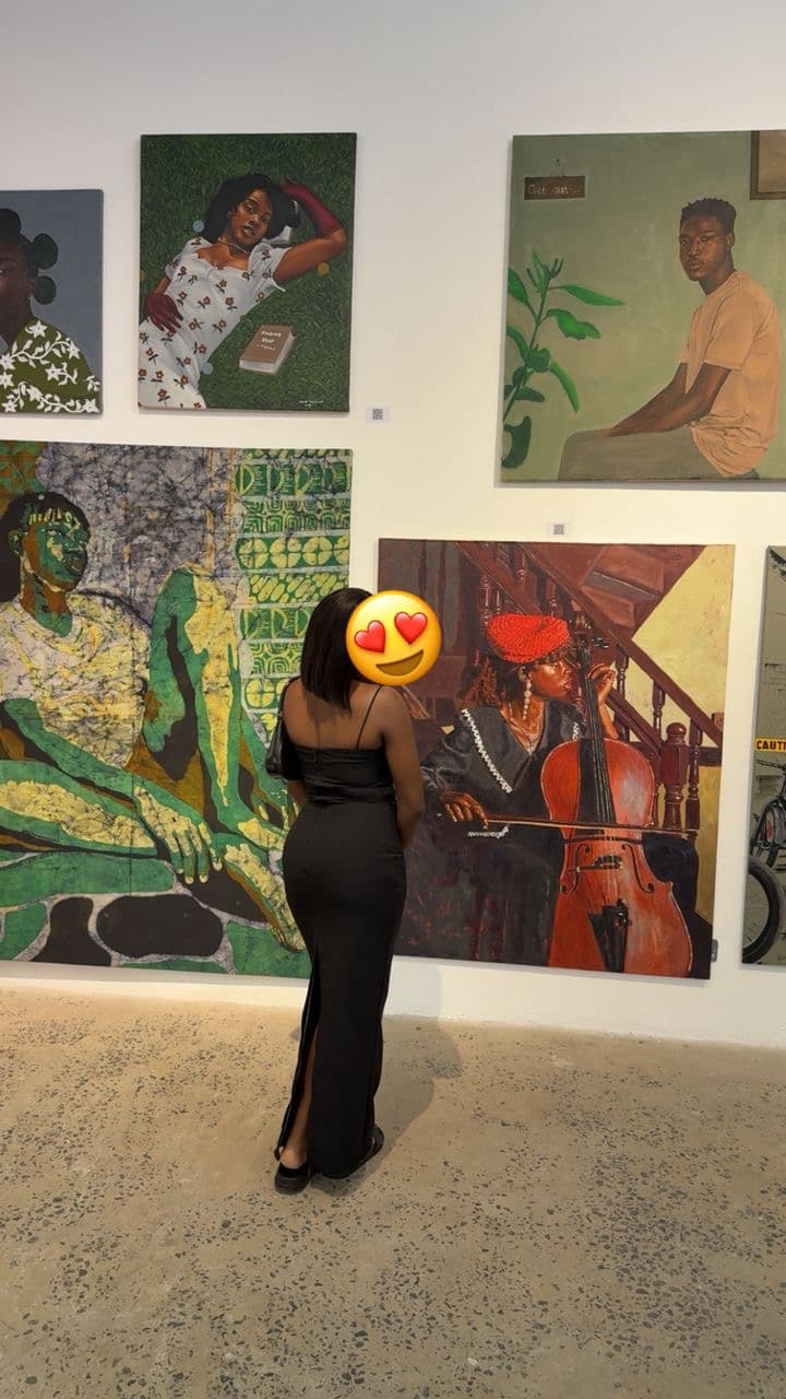 Black tiny hand dress